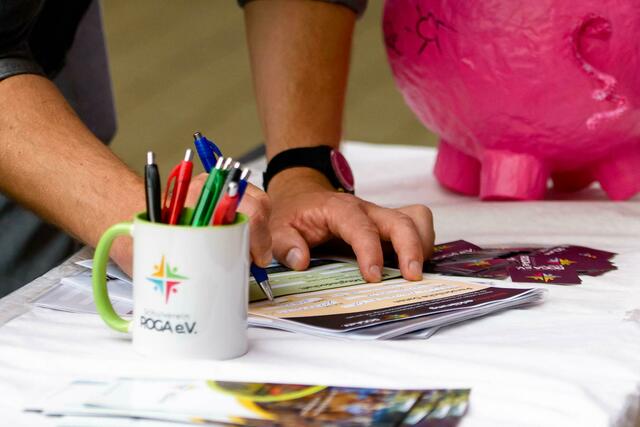 Spiel, Spaß und gemeinsamer Austausch auf dem Fest der ROGA | Foto: Schulverein ROGA e.V.