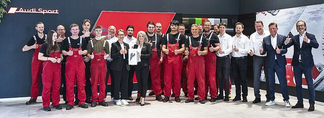 Das Team des Audi Terminal Fleestedt von Kuhn + Witte freute sich über die Auszeichnung | Foto: Kowalk