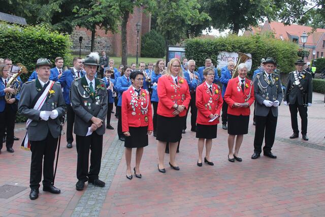 Wurden ausgezeichnet (v. li.): Jens Putensen, Peter Pröhl, Petra Drews, Jana Schuster, Regina Schnelle, Renate Heuer und Eckhard Eichhorn | Foto: ce