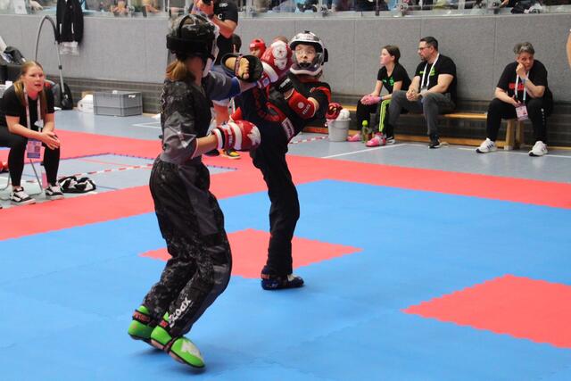 Sena Dogan mit einem starken High-Kick | Foto: MAF