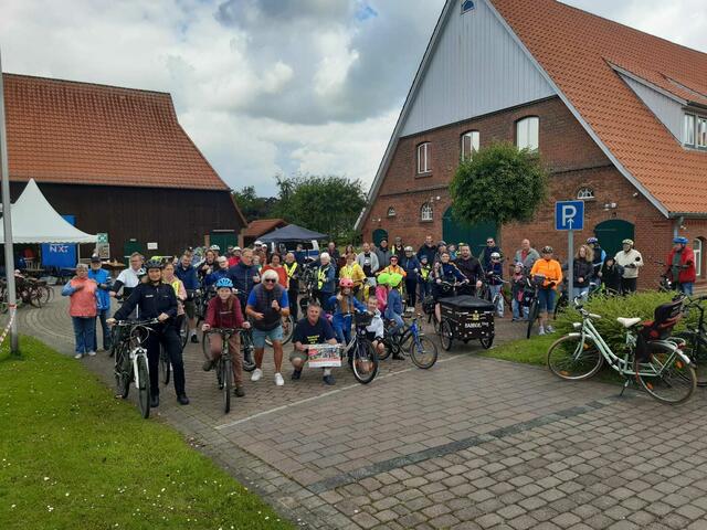 Die ersten Startet und Staterinnen  | Foto: Gemeinde