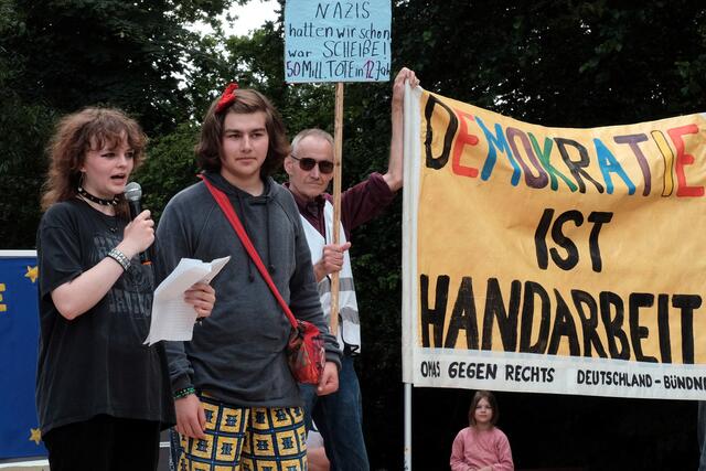 Bei ihrer Rede: Sprecherin Linda von "Fridays for Future" | Foto: Initiative Pro Demokratie