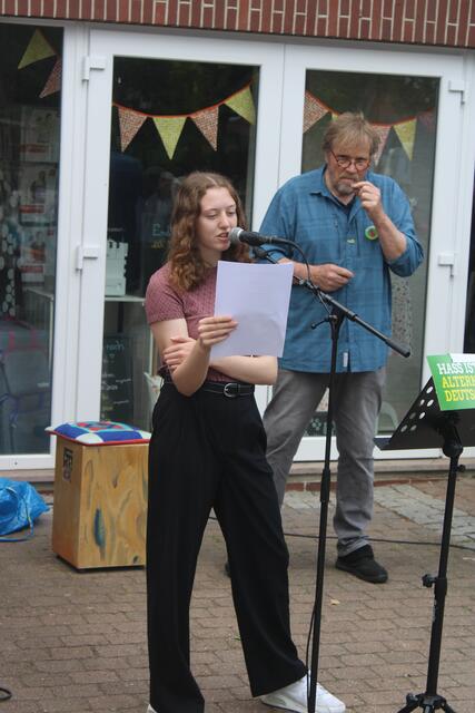 Sprecherin Antonia vom Jugendparlament der Samtgemeinde Salzhausen | Foto: ce