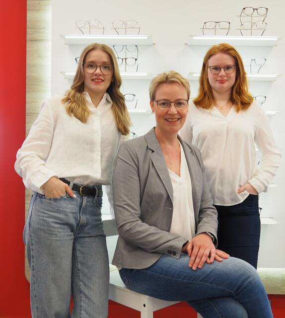 Das Optiker Meins-Team in Jesteburg: Katharina Heins, Claudia Aldag und Jessica Spierling | Foto: Aldag