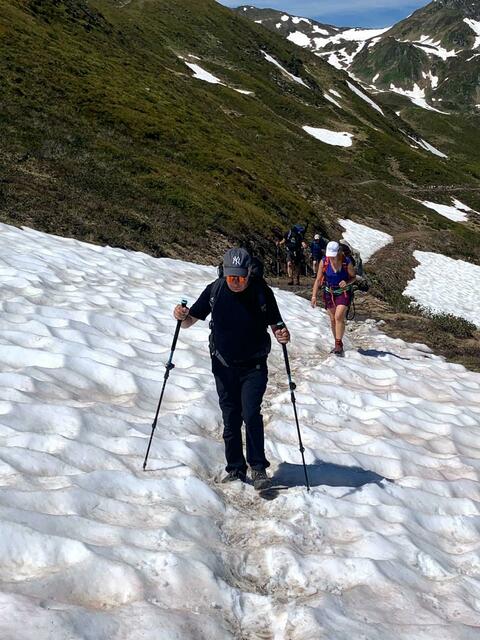 Auch Schneepassagen mussten überwunden werden | Foto: Hermsdörfer