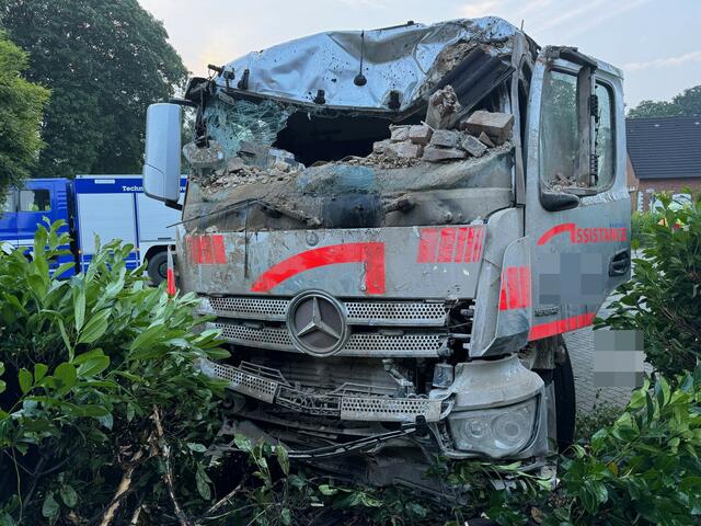 Der Lkw nach dem Unfall | Foto: Polizei