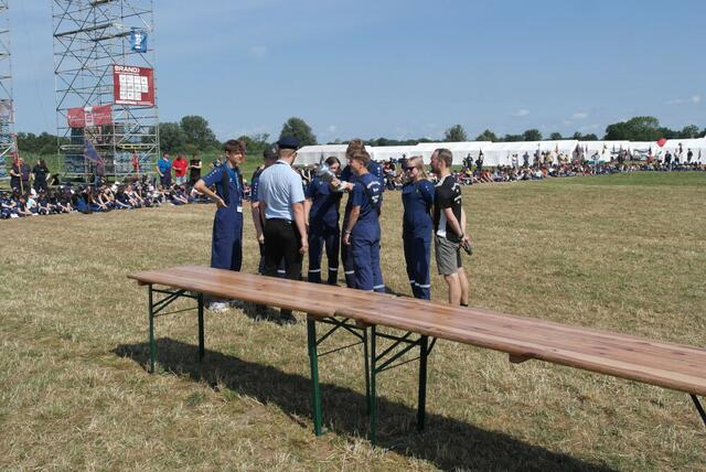 Bei den Spielen der über 14-jährigen Zeltlager-Teilnehmer siegte die Jugendfeuerwehr Wesel | Foto: KJF Landkreis Harburg