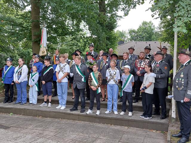 Der neue Hofstaat aus Horneburg | Foto: Eveline Bansemer / Schützenverein Horneburg