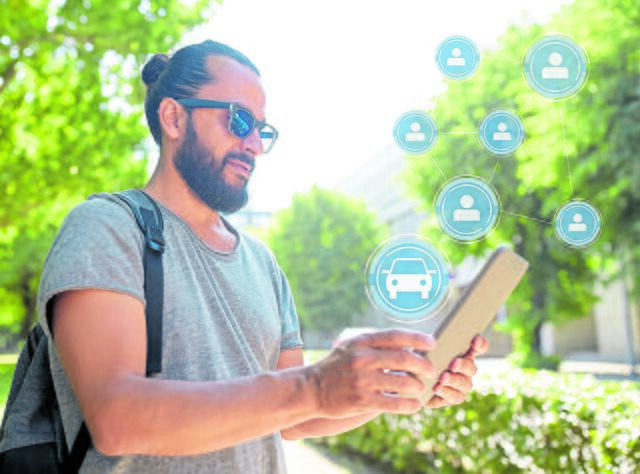 Fahrgemeinschaften und Carsharing schonen das Klima | Foto: AdobeStock / Syda Productions 