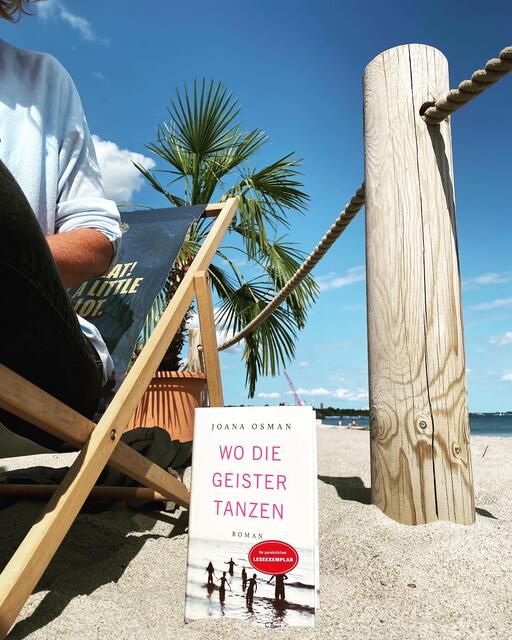 Im Urlaub kann Susanne Luhdorf sich noch mehr um die eigene Recherche für Ihre Kunden bemühen | Foto: Buchhandlung Seevetal 