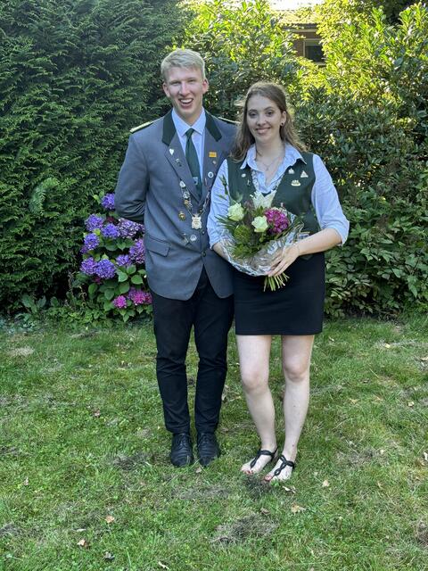 Jungschützen-Königspaar Christoph Umland und Melissa von der Lieth | Foto: Schützenverein Groß Sterneberg