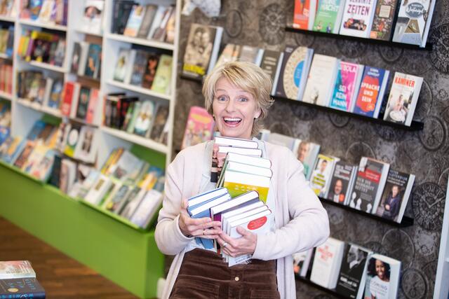 Auch der Spaß darf bei der Arbeit nicht fehlen.  | Foto: Buchhandlung Seevetal 