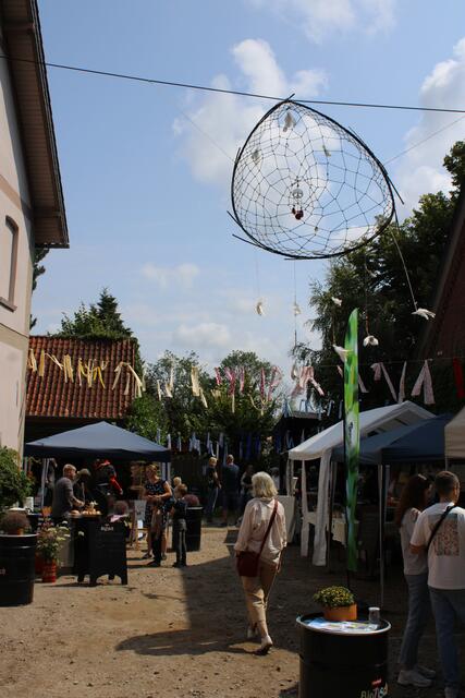 Ein XXL-Traumfänger wies den Weg zum Festivalgelände | Foto: ce