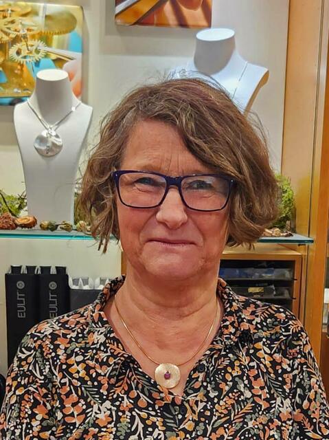 Estrid Schmidt, Goldschmiedin | Foto: Zeiner