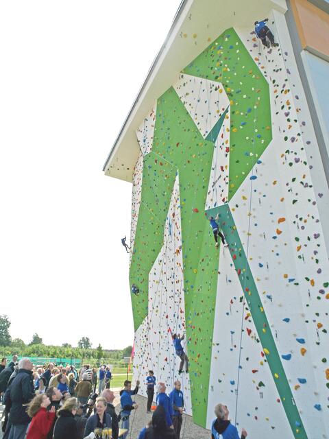 Ein besonderes Erlebnis bei Blau-Weiss Buchholz: 
Klettern an der Außenwand | Foto: BW Buchholz