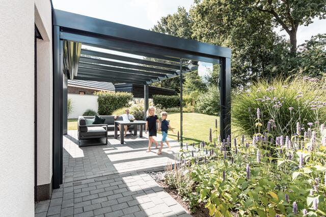 Geschützt und doch mitten in der Natur dank Wintergarten | Foto: Solarlux