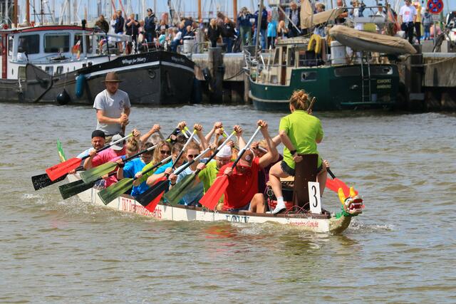 Beim Drachenboot kommt es auf die Zusammenarbeit des gesamten Teams an | Foto: Itzehoer Wasser-Wanderer