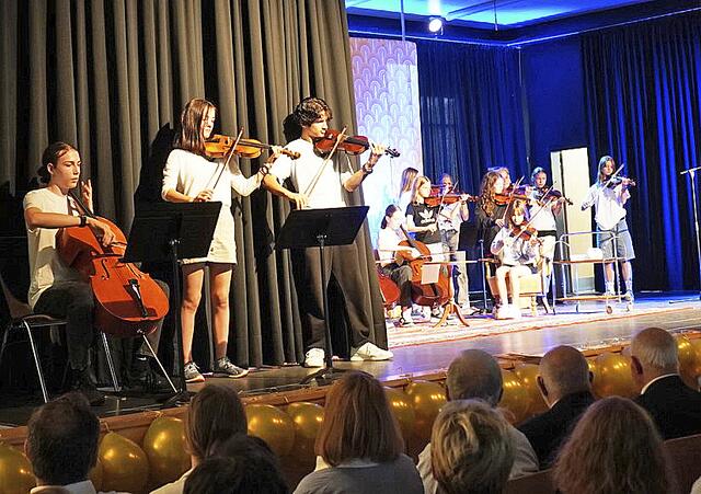 Das Orchester beim Flashmob | Foto: GAK
