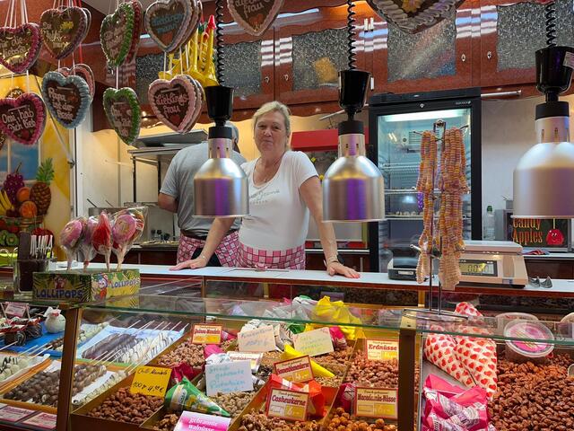 Gebrannte Mandeln und Schoki-Obst in Hülle und Fülle | Foto: Marco Walczak