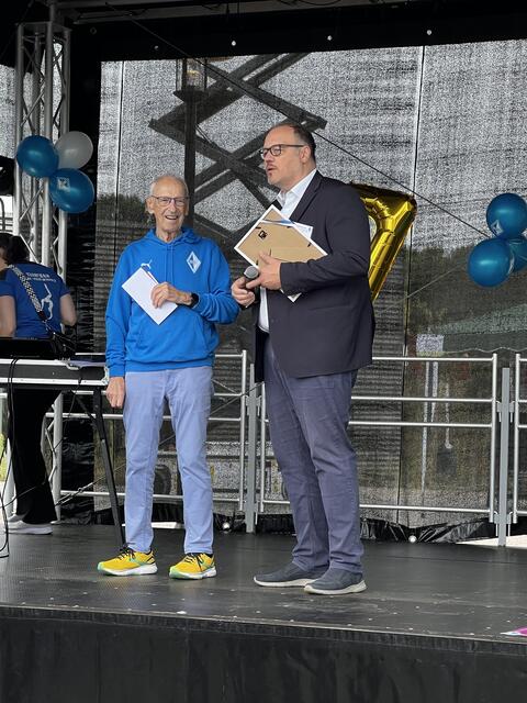 Kai Uffelmann (Geschäftsführer Krankenhaus Buchholz) im Gespräch mit Arno Reglitzky (li.) | Foto: Stephan Schrader
