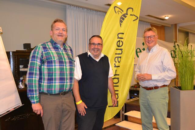 Die "Quotenmänner", wie sie sich selbst augenzwinkernd nannten (v. li.): CDU-Kreistagsabgeordneter Christian Horend, CDU-Landtagsabgeordneter Jan Bauer und der langjährige CDU-Bundestagsabgeordnete Michael Grosse-Brömer | Foto: bim