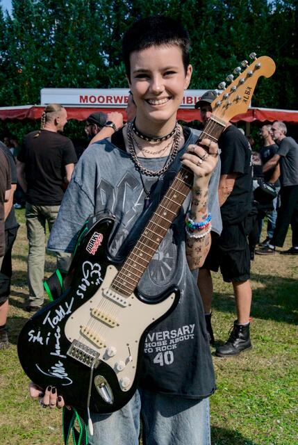 Sie wurde im gleichen Jahr "geboren" wie das Wini-Macken-Open-Air und erhielt eine Gitarre | Foto: Isabel Sabrautzky