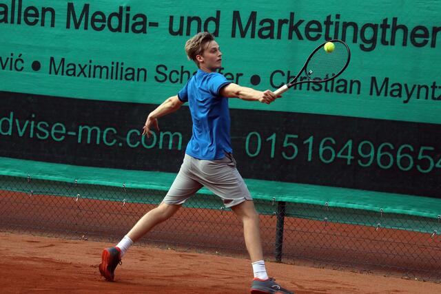  Henri Rückert (Harburger TB) Sieger der Herren Einzel | Foto: A.Deibele