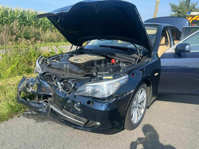 Schwere Schäden auf der rechten Frontseite des BMW | Foto: Polizei