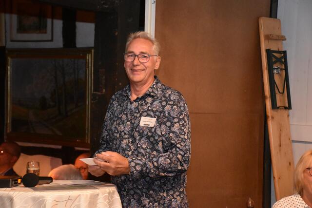 Henry Bielefeldt, Vorsitzender des Vereins, hielt eine Rede mit viel Esprit  | Foto: Axel-Holger Haase