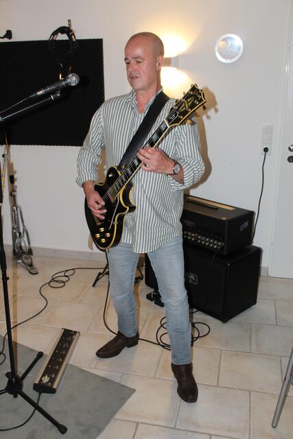 Thorsten Breitfeld an der E-Gitarre | Foto: sra