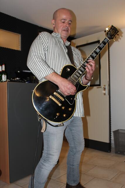 Thorsten Breitfeld an der E-Gitarre | Foto: sra