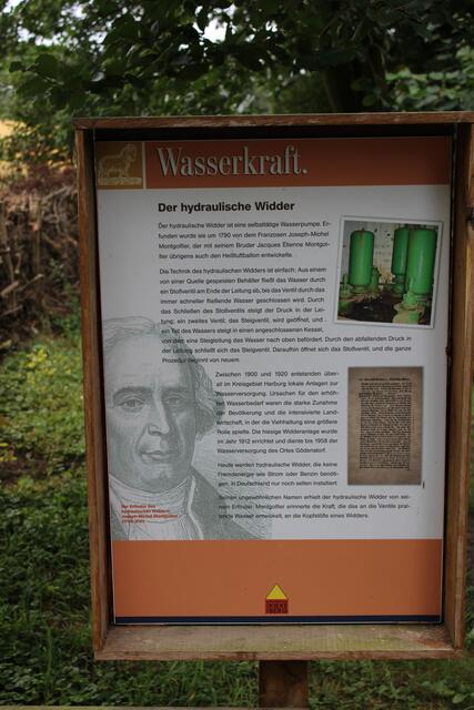 Auf dem Gelände, das eine Außenstelle des Frelichtmuseums am Kiekeberg ist, erläuert ein Schaubild die Funktionsweise der "Widder"-Anlage | Foto: ce