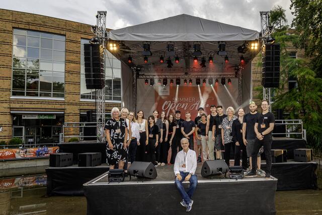 Das Organisationsteam der Empore Buchholz mit Empore-Chef 
Onne Hennecke (vorne) | Foto: Empore Buchholz/Frank Kettwig