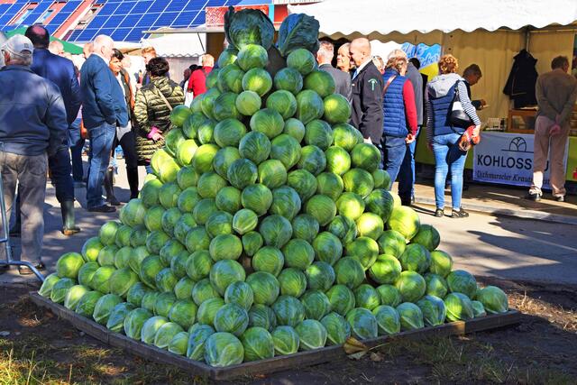 Auch eine Kohlpyramide gibt es zu bestaunen | Foto: Dithmarschen Tourismus