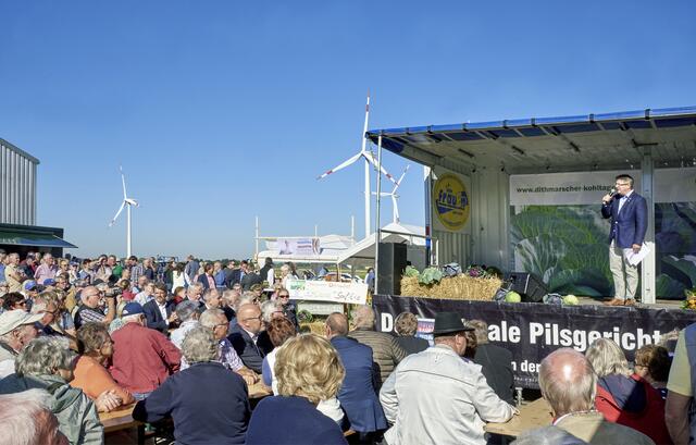 Impressionen von früheren Kohltagen  | Foto: Dithmarschen Tourismus