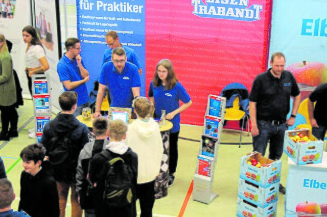 An den Ständen gibt es Informationen aus erster Hand