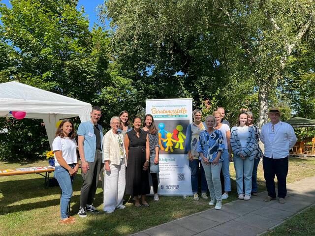 Viele Informationen erhielten die Besucherinnen und Besucher des Sommerfests vom Team der Erziehungsberatungsstelle | Foto: Landkreis Harburg