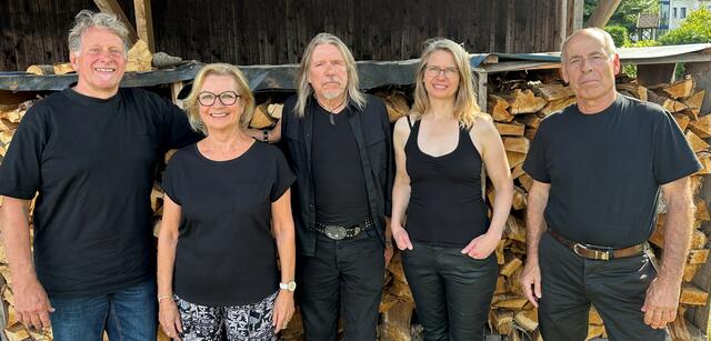 Die Band "Copperkettle" mit (v. li.) Richard Fehrmann, Renate Faulwetter, Carsten Sander, Ariane Klaus-Fricke und Reiner Niemann
 | Foto:  Gerald Müller
