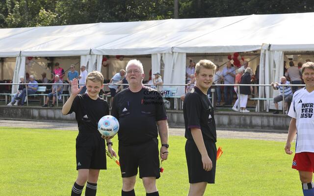 Der gastgebende TV Welle stellte auch das Trainergespann mit (v. li.): Collen Albert, Burghardt Schwarz und Niven Vörger | Foto: cc