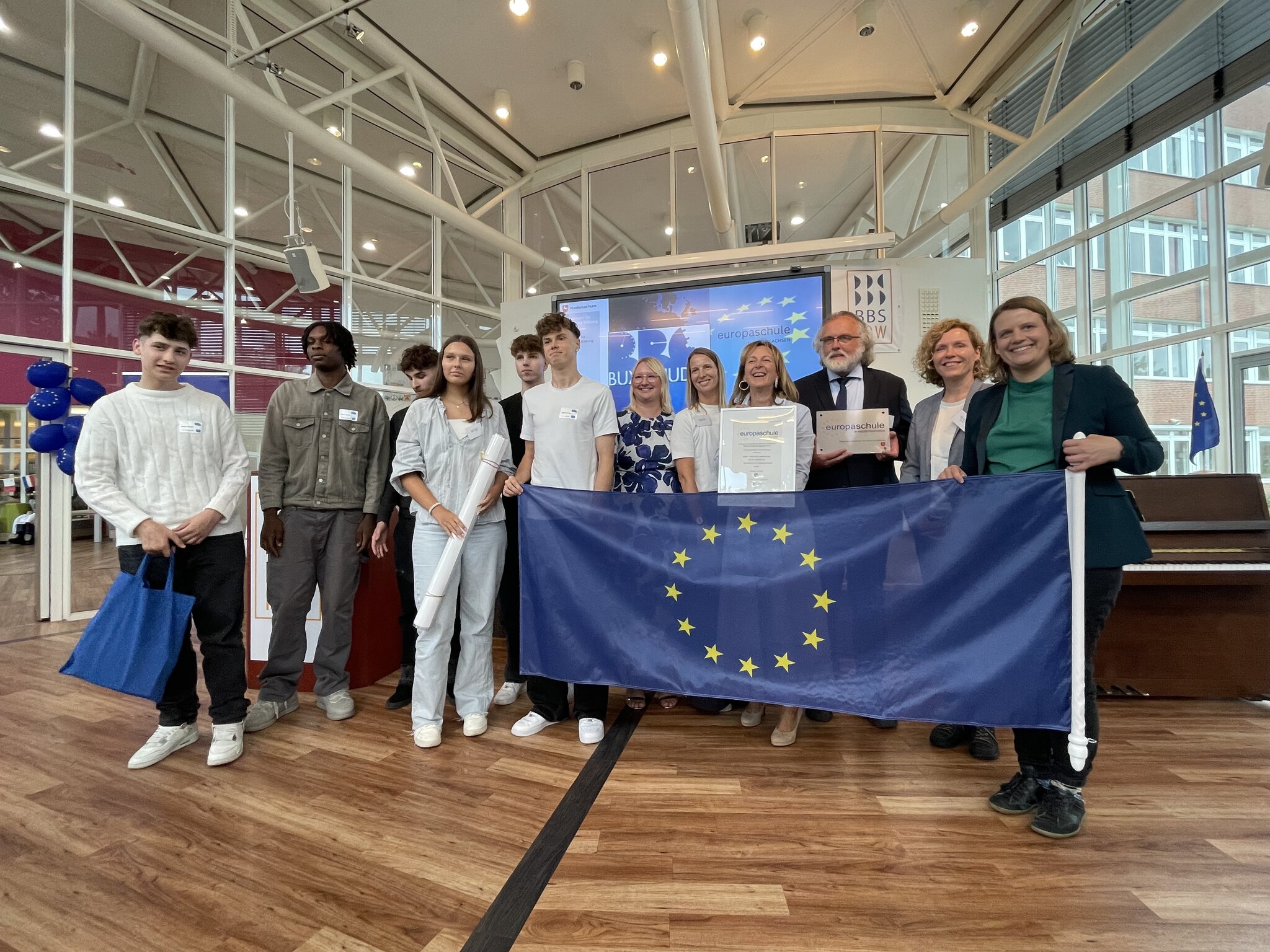 auszeichnung-bbs-buxtehude-f-r-weitere-f-nf-jahre-europaschule-buxtehude