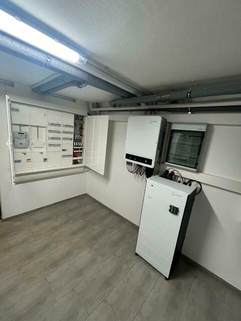 Das Herzstück: Die Batterie | Foto: Wärme aus der Natur Niemann GmbH &amp; Co. KG