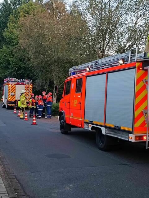 Unfallstellen wurden aufwendig abgesichert. | Foto: Freiwillige Feuerwehr Wiepenkathen