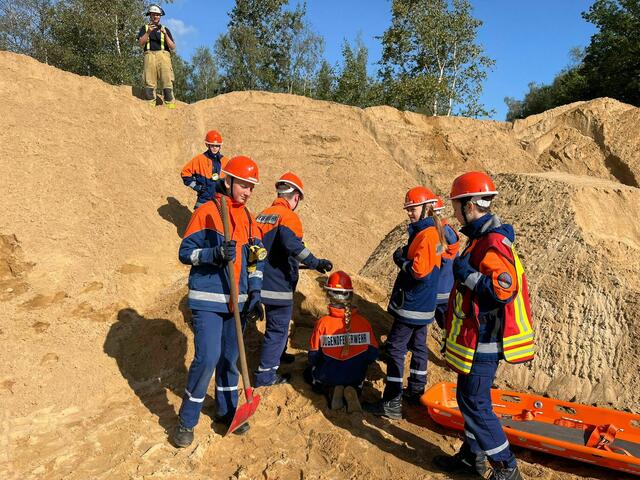 Alarm für die Nachwuchs-Retter. Einsatz in der Sandkuhle. | Foto: Freiwillige Feuerwehr Wiepenkathen