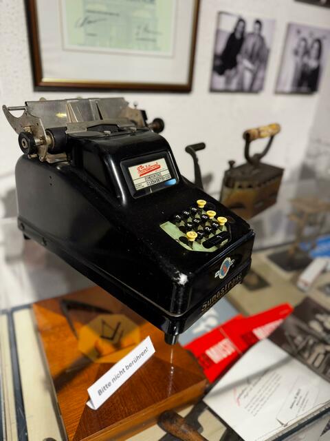 Die Sonderausstellung zeigte Exponate aus der Firmengeschichte | Foto: cku