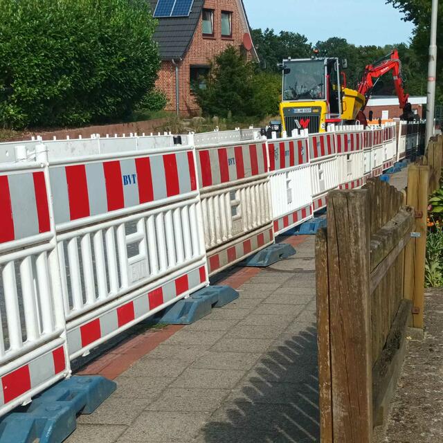 Bauarbeiten und Absperrung des Quellenweges