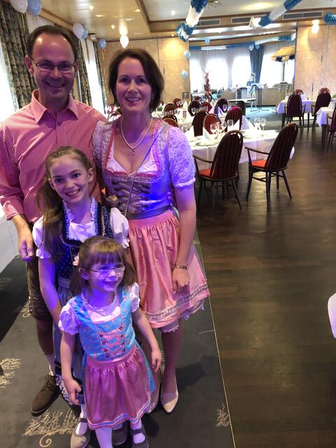 Familien-Oktoberfest Outfit von Familie Marquardsen aus Buchholz | Foto: Marquardsen