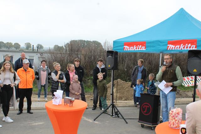 Bürgermeister Jörg Kraus bei seiner Ansprache | Foto: ce