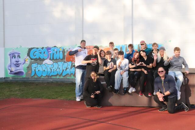 Die Teilnehmenden des Streetart-Projekts | Foto: Jugendpflege