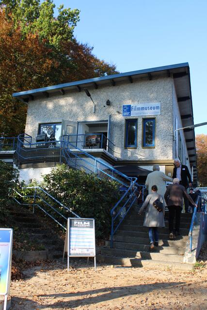 Im letzten übriggebliebenen Gebäuder der Bendestorfer Filmstudios ist seit 2017 das Filmmuseum beheimatet | Foto: pöp
