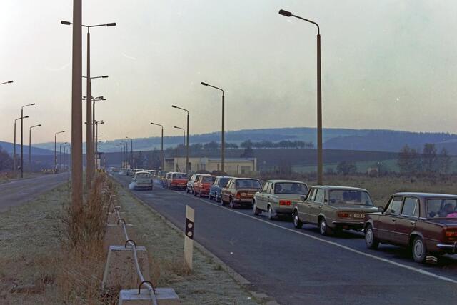Auch an den bereits bestehenden Grenzübergängen staute sich der Verkehr | Foto: jd